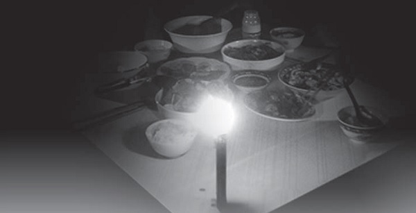 A calm dinner in the dark